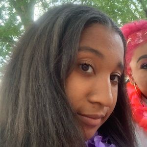 Meet your Posher, Kaylen